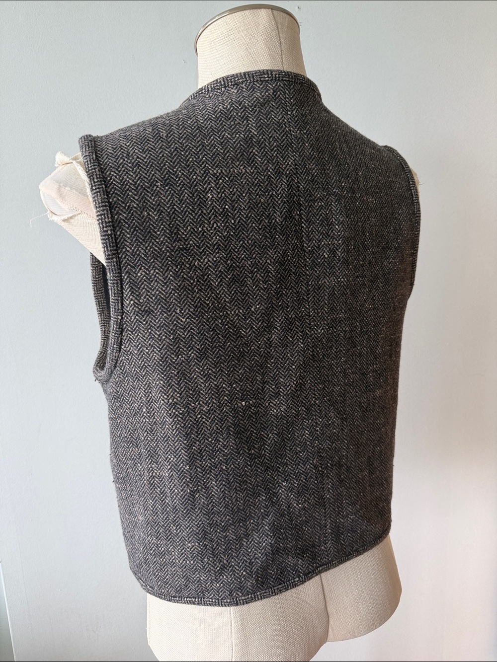 Vintage Gray Herringbone Wool Vest with decorative metal clasp closures - Picture 4 of 8